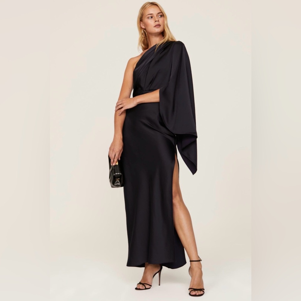 NWT - Significant Other Kelsie Gown